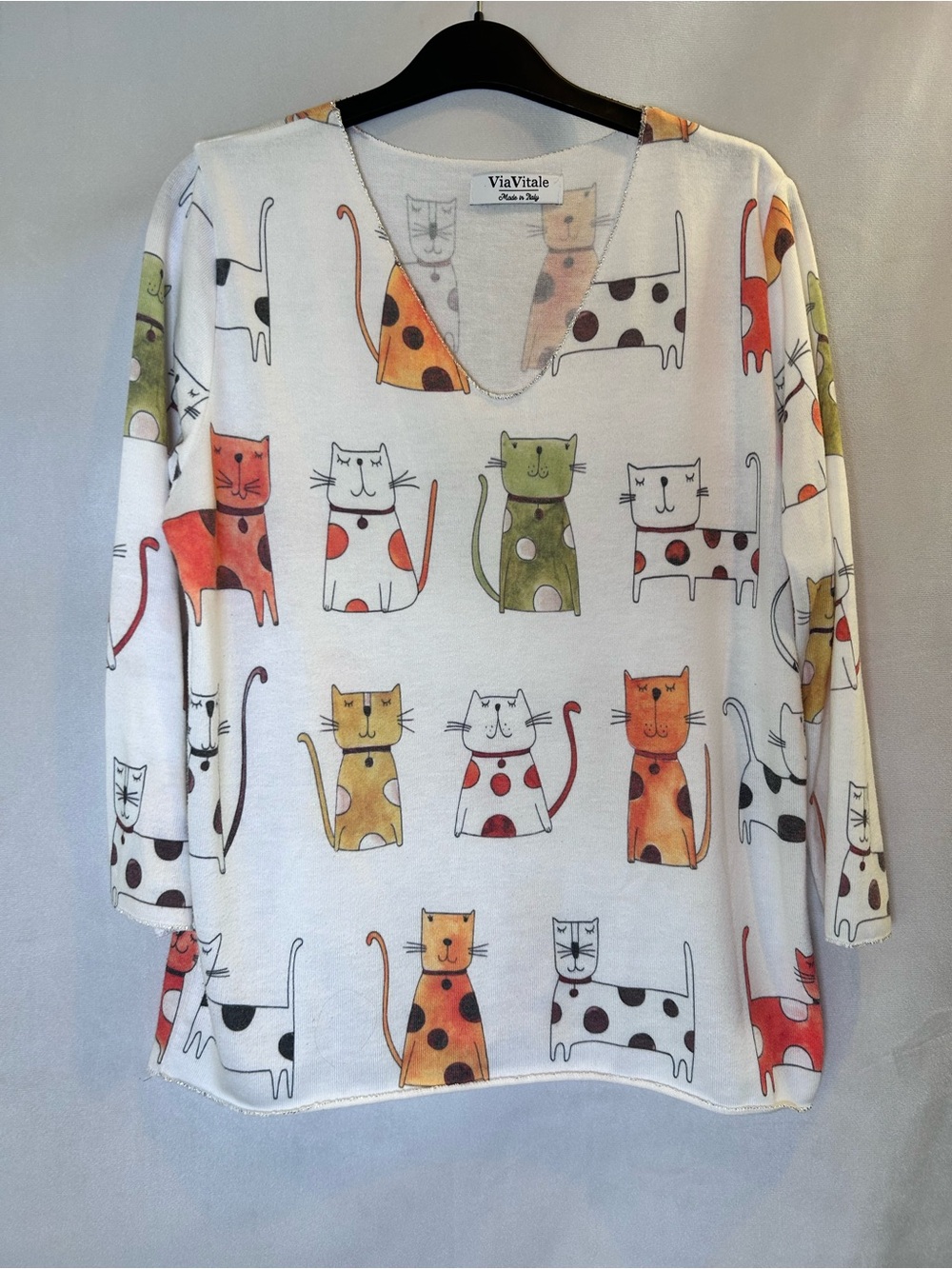 Via Vitale Cat Print V‑Neck Knit Top White Multicolor Cats Size L. Made in Italy
